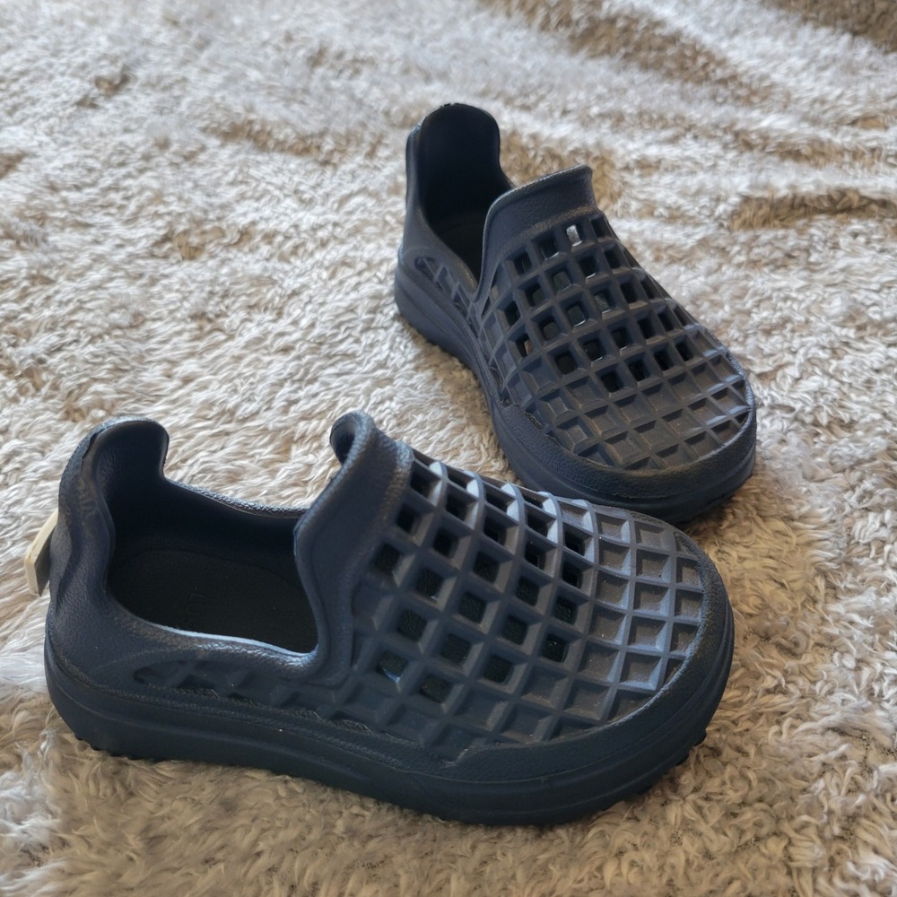 Lusso Cloud Kids Pelli Slip On Shoes Navy Blue Perforated Waffle Loafers Sz 9
